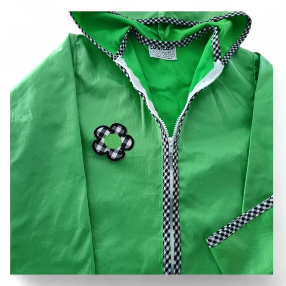 Vintage Kids Raincoat Cach Cach Green With Floral Accents / Checkered Trim - Picture 3 of 7